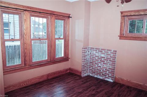 416 Jefferson St, Elyria, OH 44035 photo 13
