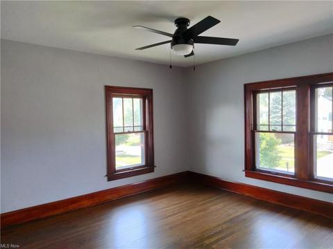 241 Cornell Ave, Elyria, OH 44035 photo 9