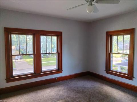 241 Cornell Ave, Elyria, OH 44035 photo 23