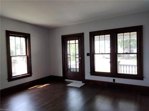241 Cornell Ave, Elyria, OH 44035 photo 5