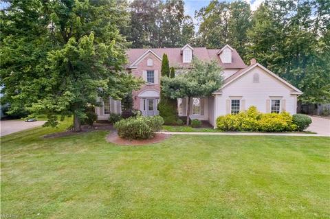7000 Highview Dr, Solon, OH 44139 photo 1