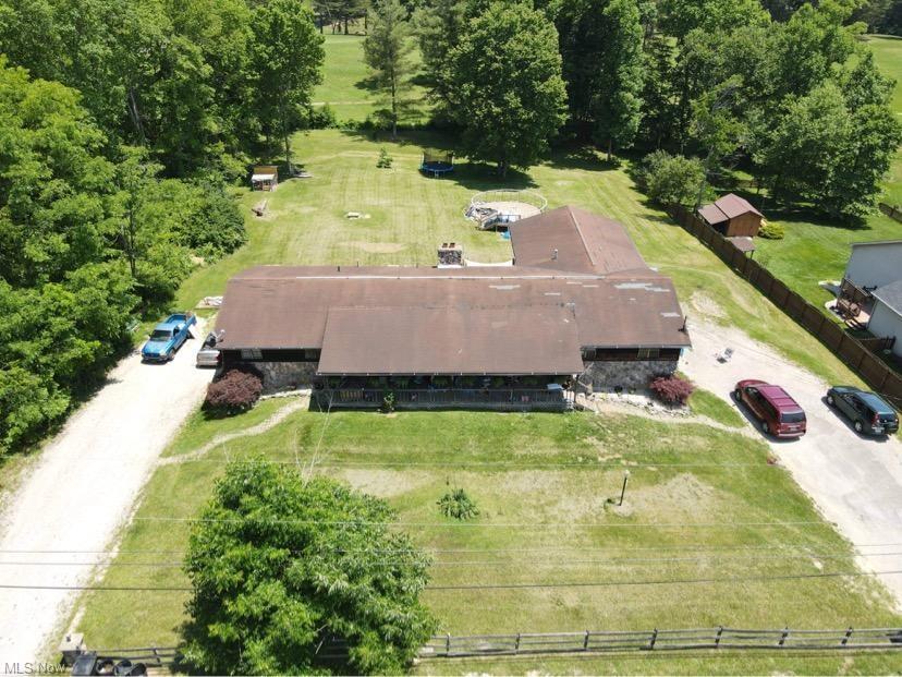 494 Valley Mills Dr, Parkersburg, WV 26104