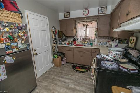 5603 Warwick Dr, Parma, OH 44129 photo 23