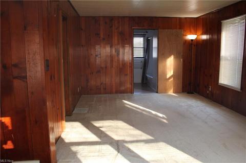 518 Poland Ave, Struthers, OH 44471 photo 4