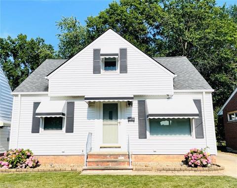 1815 E 294th St, Wickliffe, OH 44092 photo 1