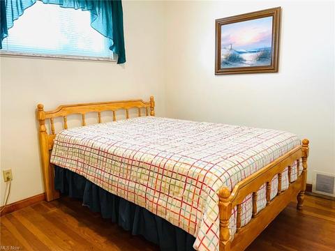 1815 E 294th St, Wickliffe, OH 44092 photo 8