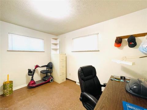 1815 E 294th St, Wickliffe, OH 44092 photo 10