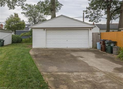 2811 Lucerne Ave, Parma, OH 44134 photo 28