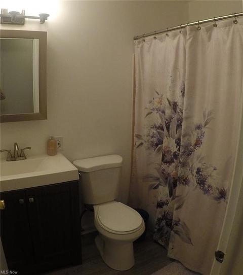 6121 Sequoia Dr, Parma, OH 44134 photo 20