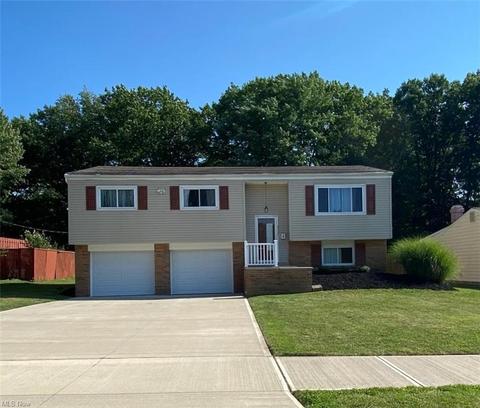 6121 Sequoia Dr, Parma, OH 44134 photo 1