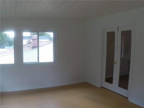 6121 Sequoia Dr, Parma, OH 44134 photo 25