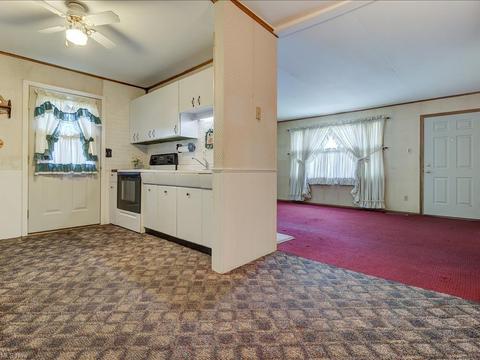 2621 E 40th St, Lorain, OH 44055 photo 8
