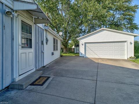 2621 E 40th St, Lorain, OH 44055 photo 31