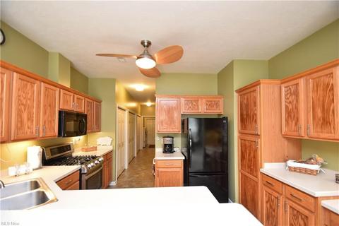 5645 Clingan Rd #3A, Struthers, OH 44471 photo 9