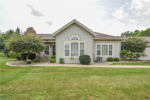5645 Clingan Rd #3A, Struthers, OH 44471 photo 2