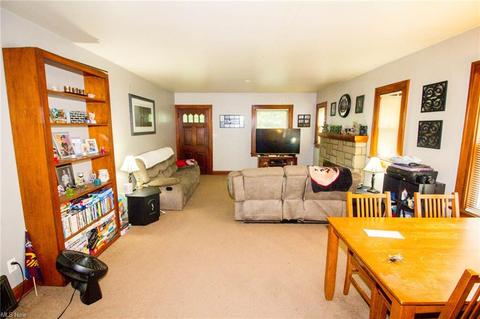 28 Wilda Ave, Youngstown, OH 44512 photo 4