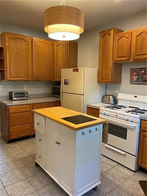 835 Michigan Ave, Ashtabula, OH 44004 photo 11