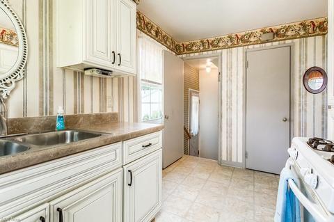 605 Cornell Ave, Elyria, OH 44035 photo 7