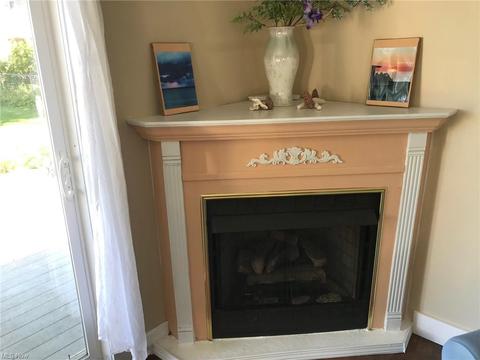 18 Lake Hurst Dr, Ashtabula, OH 44004 photo 9