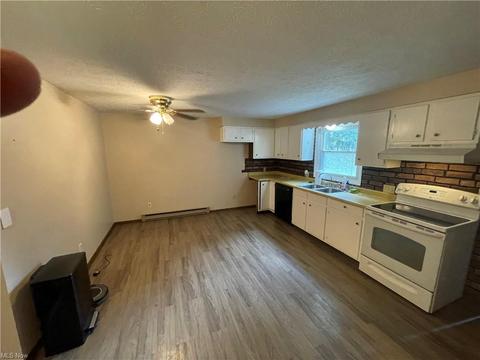 2574 Ocelot St NE, Canton, OH 44721 photo 10