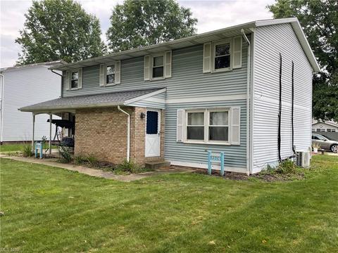 2574 Ocelot St NE, Canton, OH 44721 photo 2