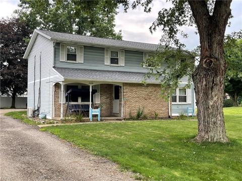 2574 Ocelot St NE, Canton, OH 44721 photo 3