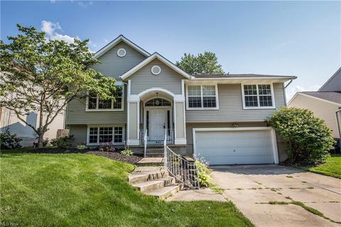 952 Emory Ave, Akron, OH 44310 photo 1