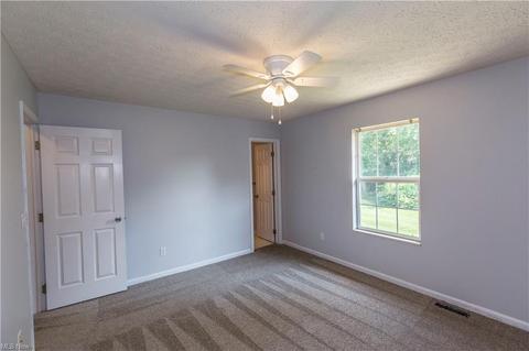 952 Emory Ave, Akron, OH 44310 photo 10