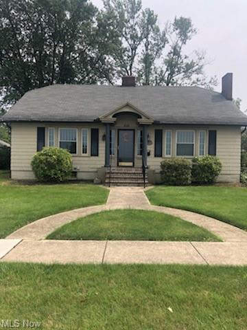 2556 Walnut Blvd, Ashtabula, OH 44004 photo 2