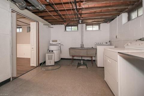 974 Learidge Rd, Lyndhurst, OH 44124 photo 23