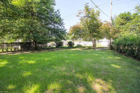 974 Learidge Rd, Lyndhurst, OH 44124 photo 24