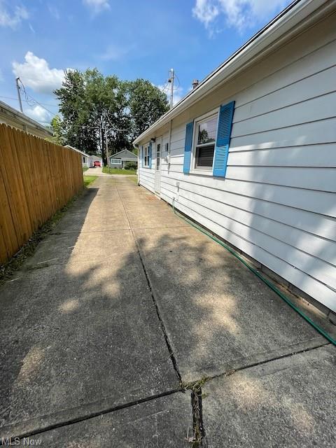 614 Boston Ave, Elyria, OH 44035 photo 33