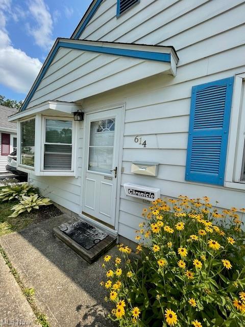 614 Boston Ave, Elyria, OH 44035 photo 4