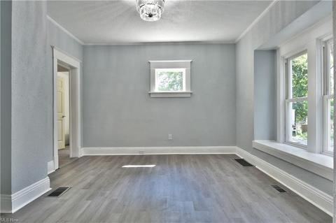 286 Poland Ave, Struthers, OH 44471 photo 12