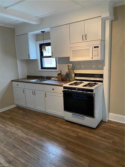3705 Pershing Ave, Parma, OH 44134 photo 3