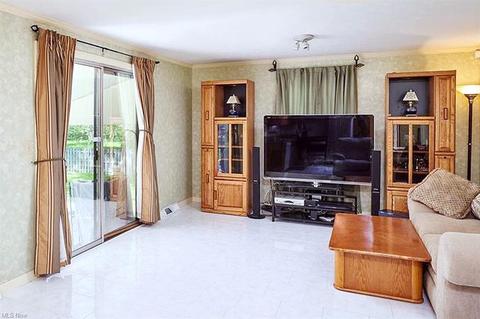 37910 Aurora Rd, Solon, OH 44139 photo 6