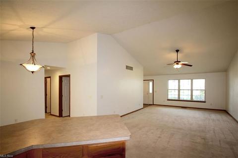 119 Ashfield Ct, Elyria, OH 44035 photo 3