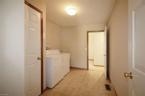 119 Ashfield Ct, Elyria, OH 44035 photo 21