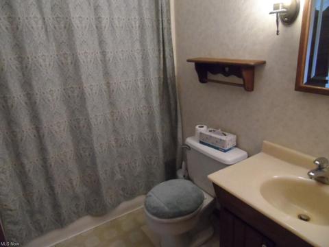 5881 Pine, Andover, OH 44003 photo 7
