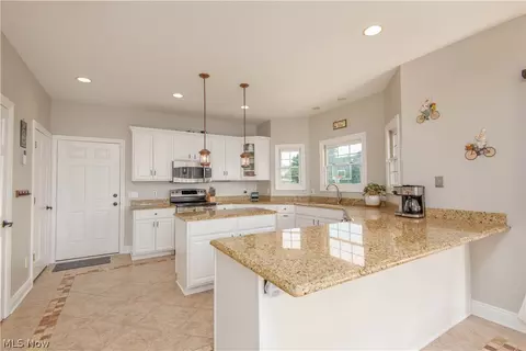 7311 Grindle Rd, Wadsworth, OH 44281 photo 4