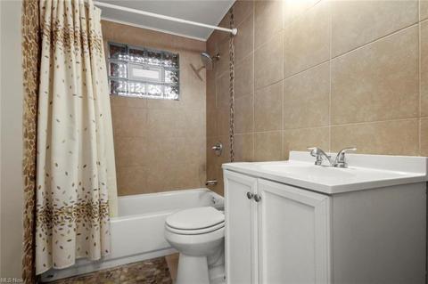 531 Audrey Ln, Struthers, OH 44471 photo 7