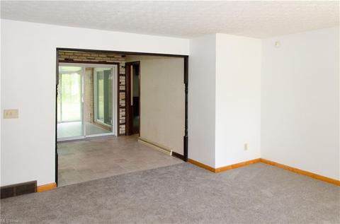 1214 Wicklow Way NW, Canton, OH 44708 photo 5