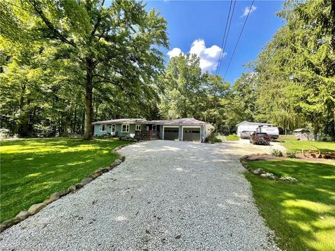 2121 Blake Rd, Wadsworth, OH 44281 photo 2