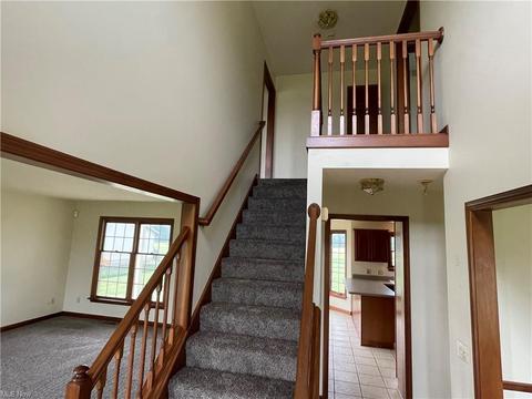 7977 Giddings Rd, Rootstown, OH 44272 photo 3