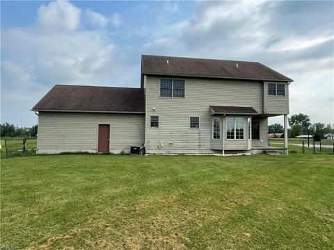 7977 Giddings Rd, Rootstown, OH 44272 photo 2