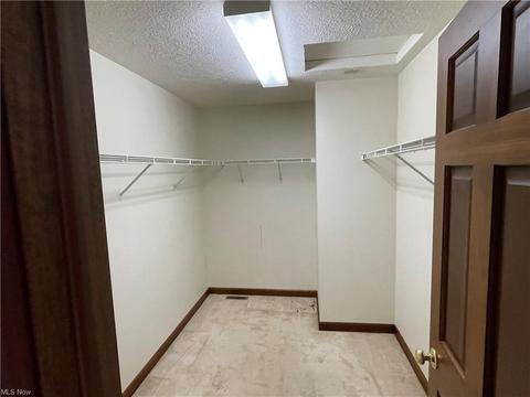 7977 Giddings Rd, Rootstown, OH 44272 photo 17