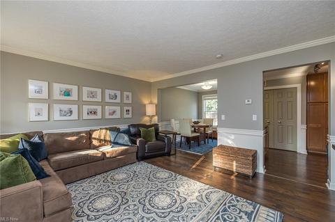 250 Olive St, Elyria, OH 44035 photo 5