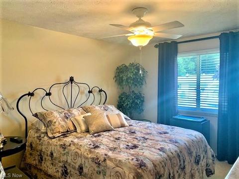 7300 Ames Rd, Parma, OH 44129 photo 15