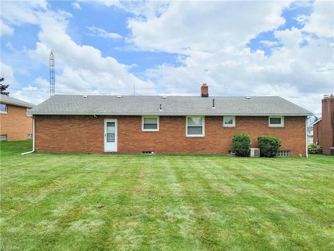 425 Ambrose Ave NW, Canton, OH 44708 photo 3