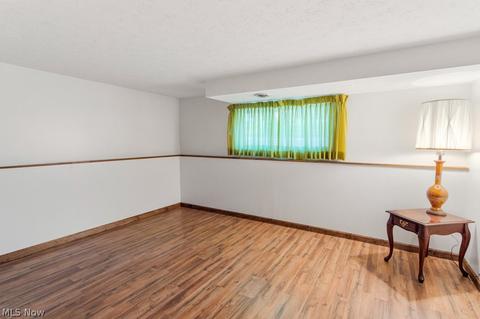 2475 Alan Dr, Willoughby Hills, OH 44092 photo 9